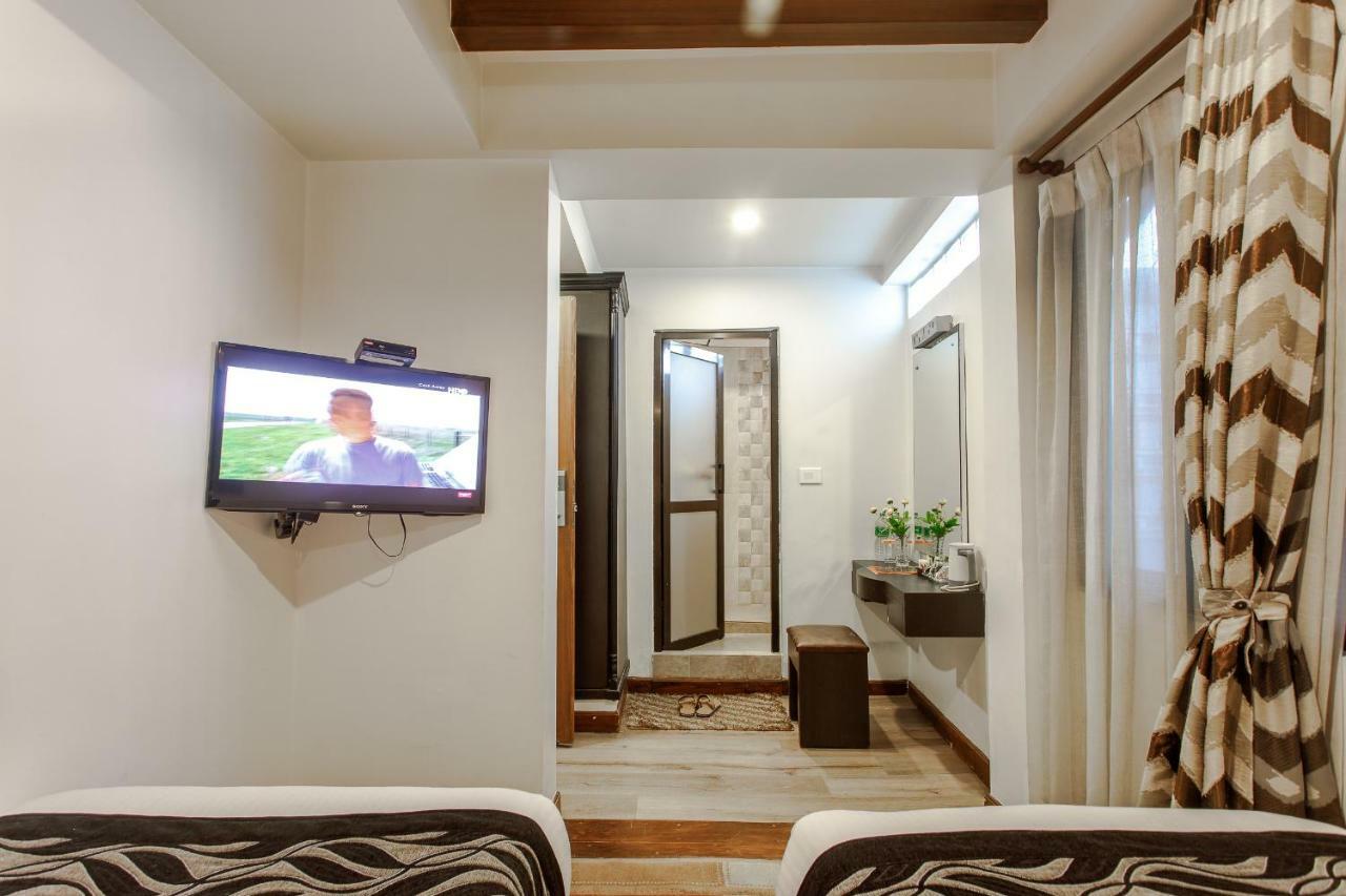 Hotel Shreesu Kathmandu Exterior photo